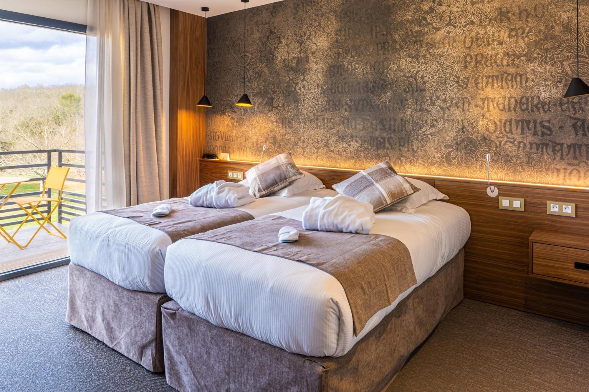 Logis Auberge Les Murets Hotel Restaurant Spa Chandolas Exterior photo