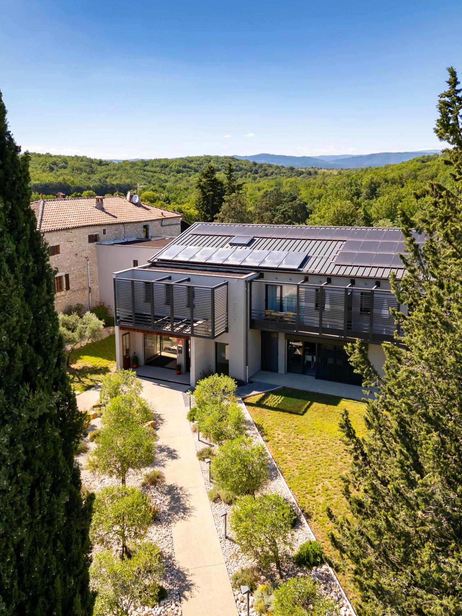 Logis Auberge Les Murets Hotel Restaurant Spa Chandolas Exterior photo